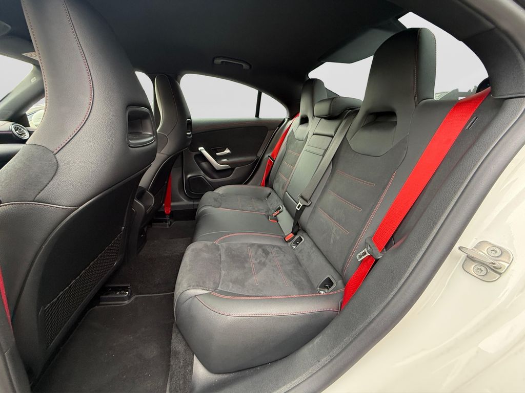 Mercedes-Benz CLA 35 AMG 2024