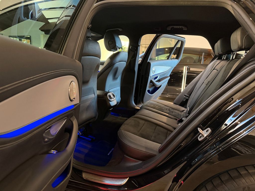 Mercedes-Benz E 220 2023