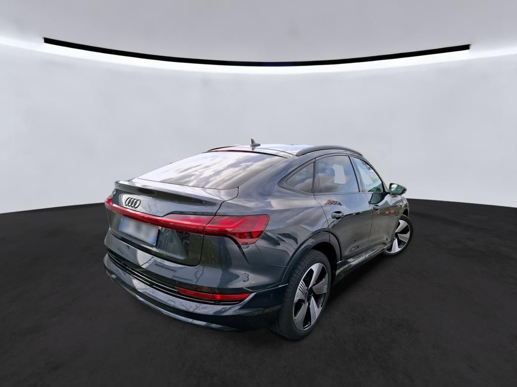 Audi e-tron 2022