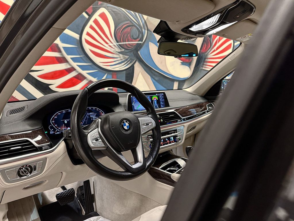 BMW 730 2021
