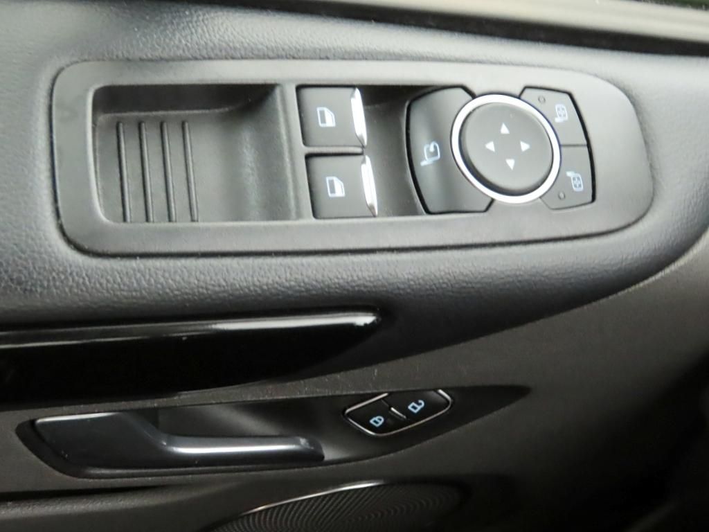 Ford Tourneo Custom 2021