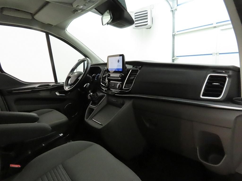 Ford Tourneo Custom 2021