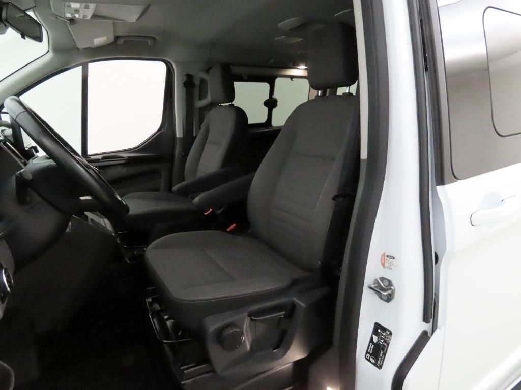 Ford Tourneo Custom 2021