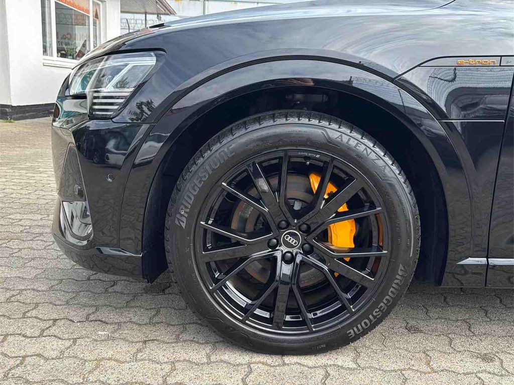 Audi e-tron 2022