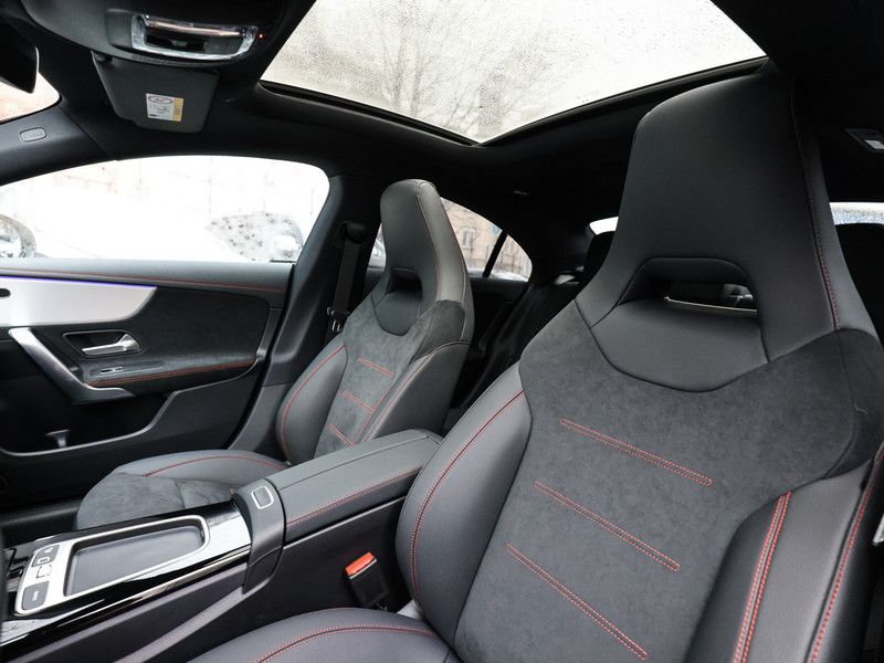 Mercedes-Benz CLA 200 2025