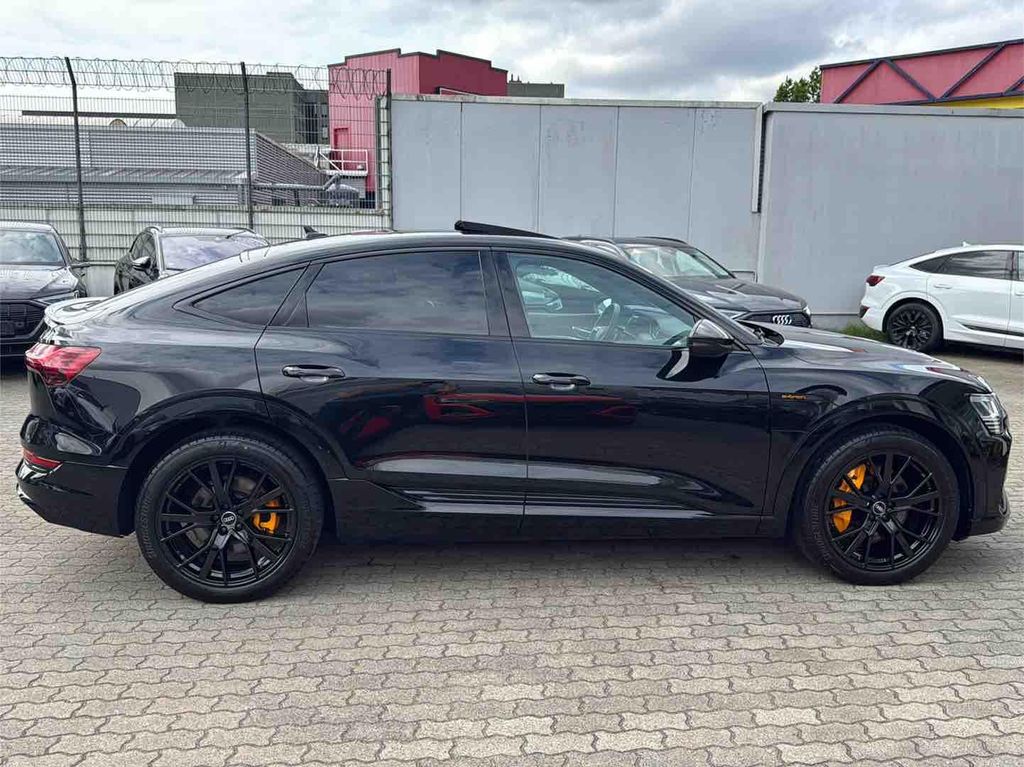 Audi e-tron 2022