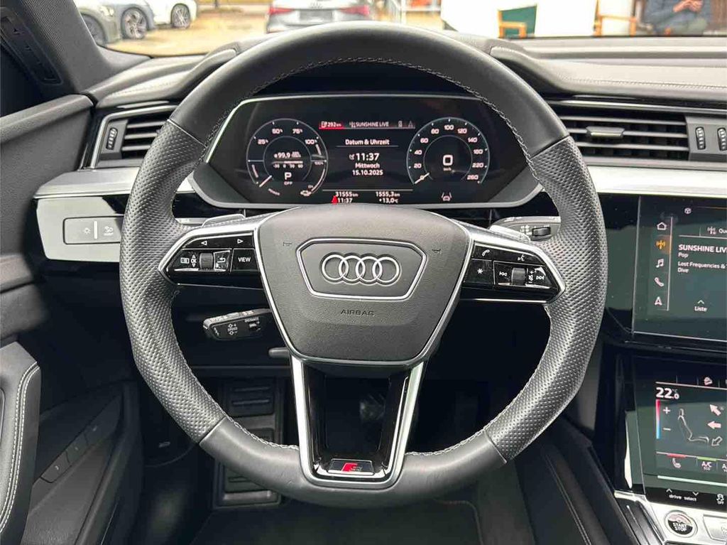 Audi e-tron 2022