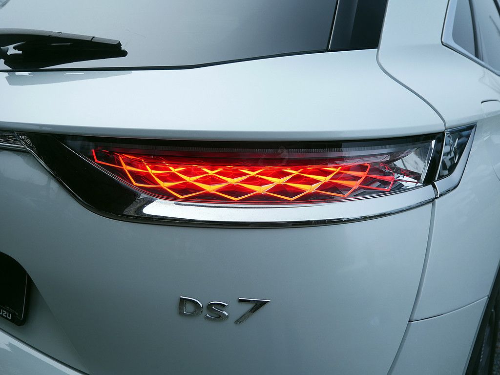DS Automobiles DS7 (Crossback) 2022