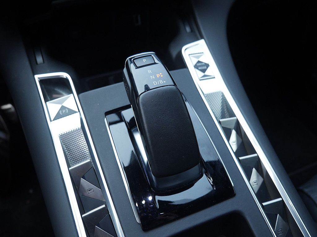 DS Automobiles DS7 (Crossback) 2022