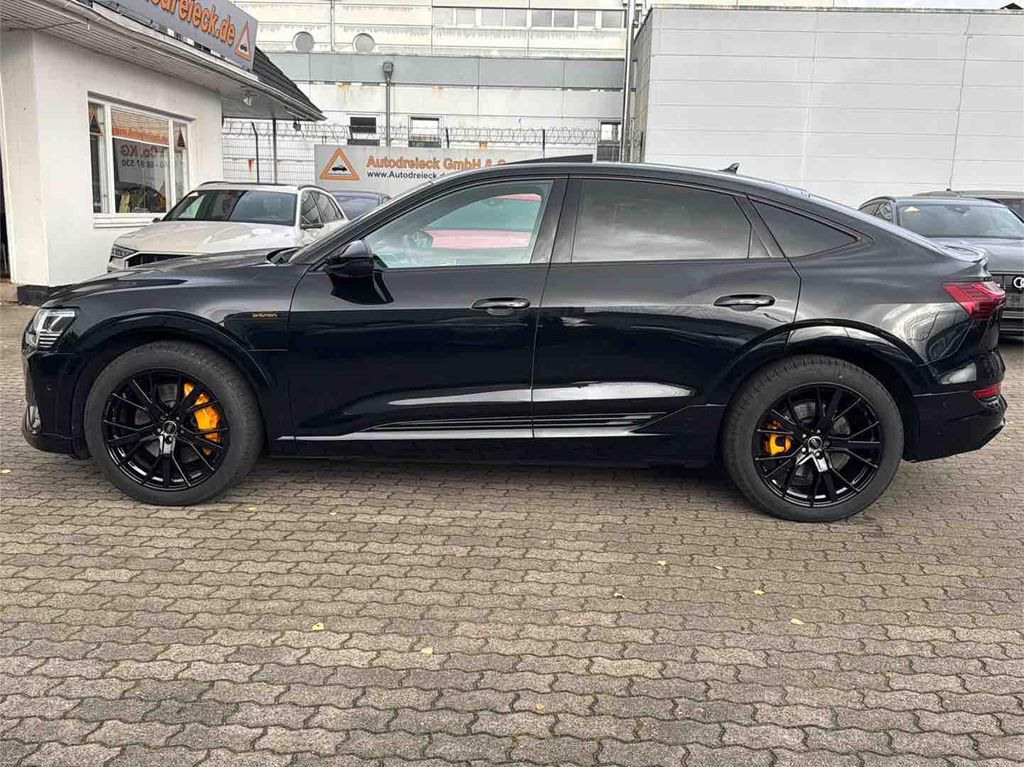 Audi e-tron 2022