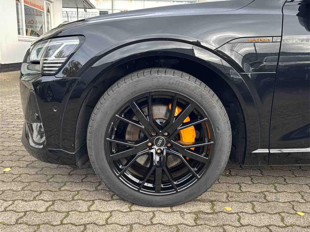 Audi e-tron 2022