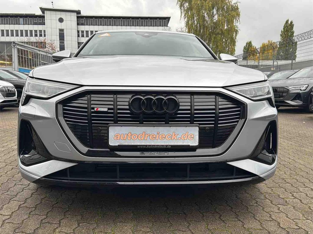 Audi e-tron 2022