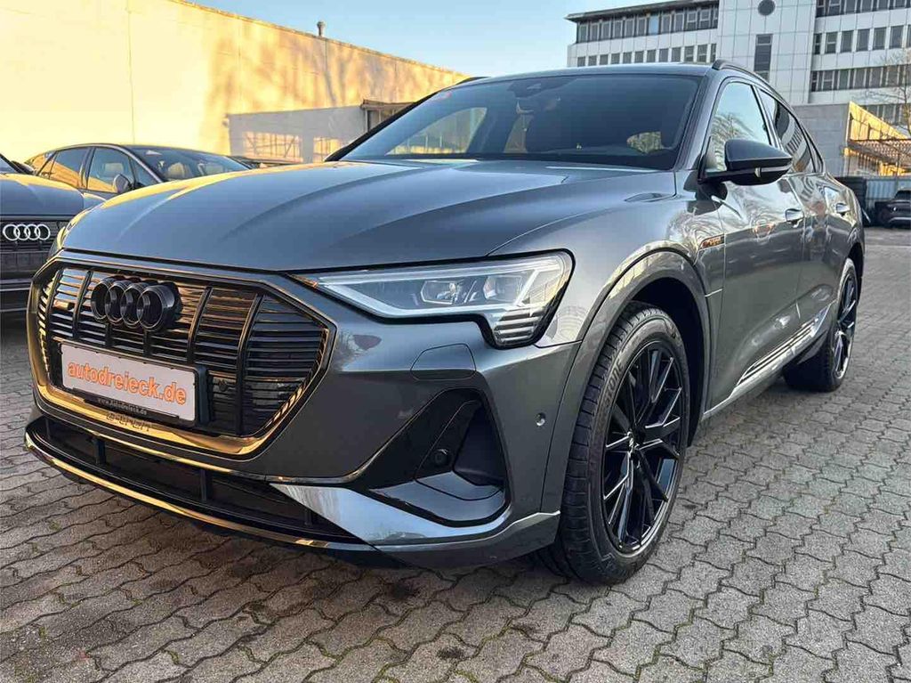 Audi e-tron 2022