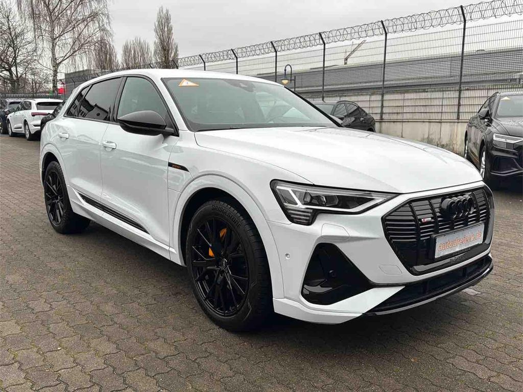 Audi e-tron 2022