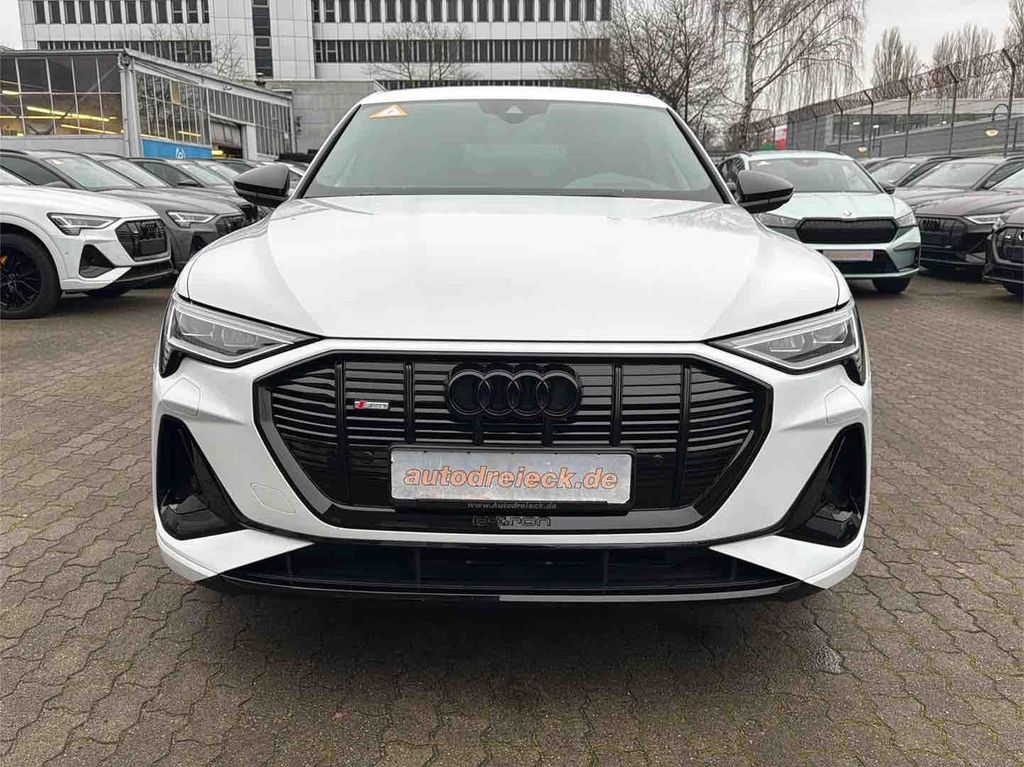 Audi e-tron 2022