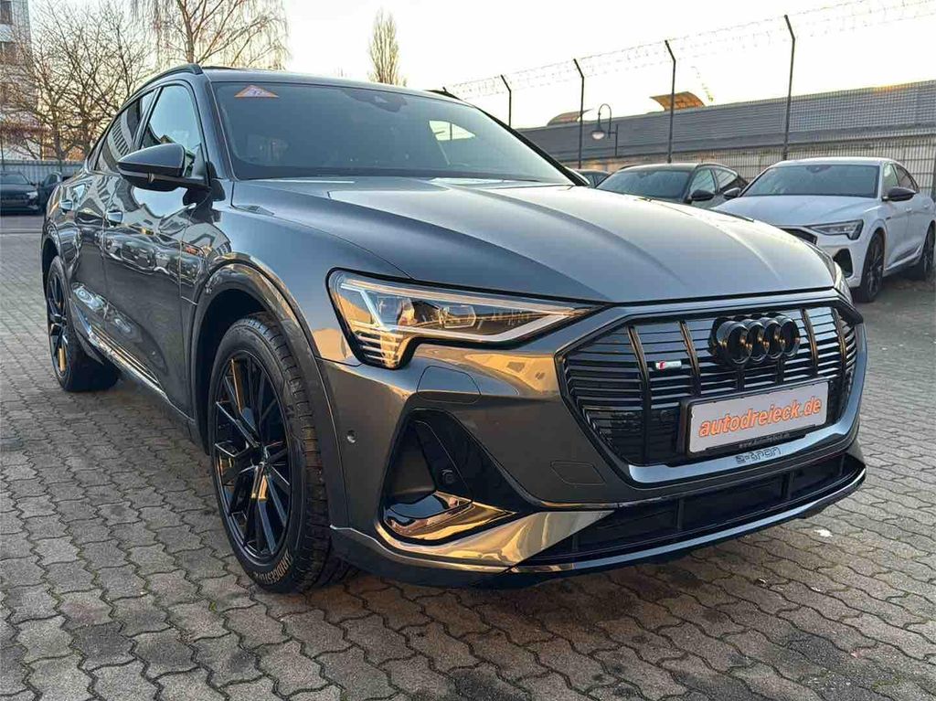Audi e-tron 2022