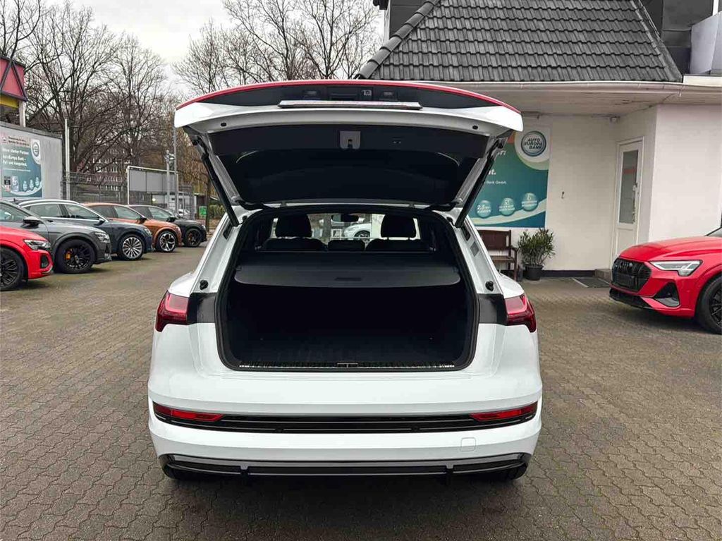 Audi e-tron 2022