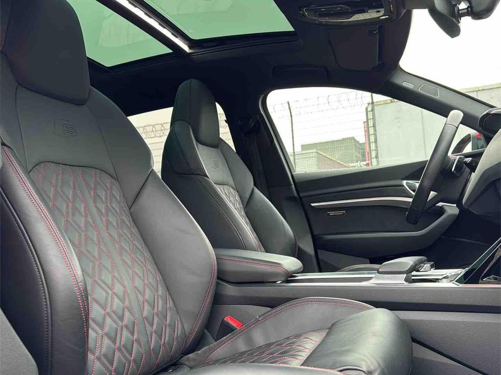 Audi e-tron 2022