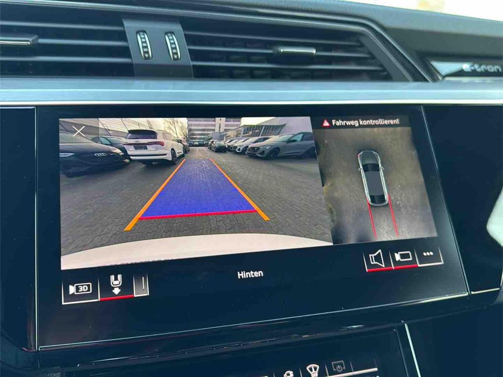 Audi e-tron 2022
