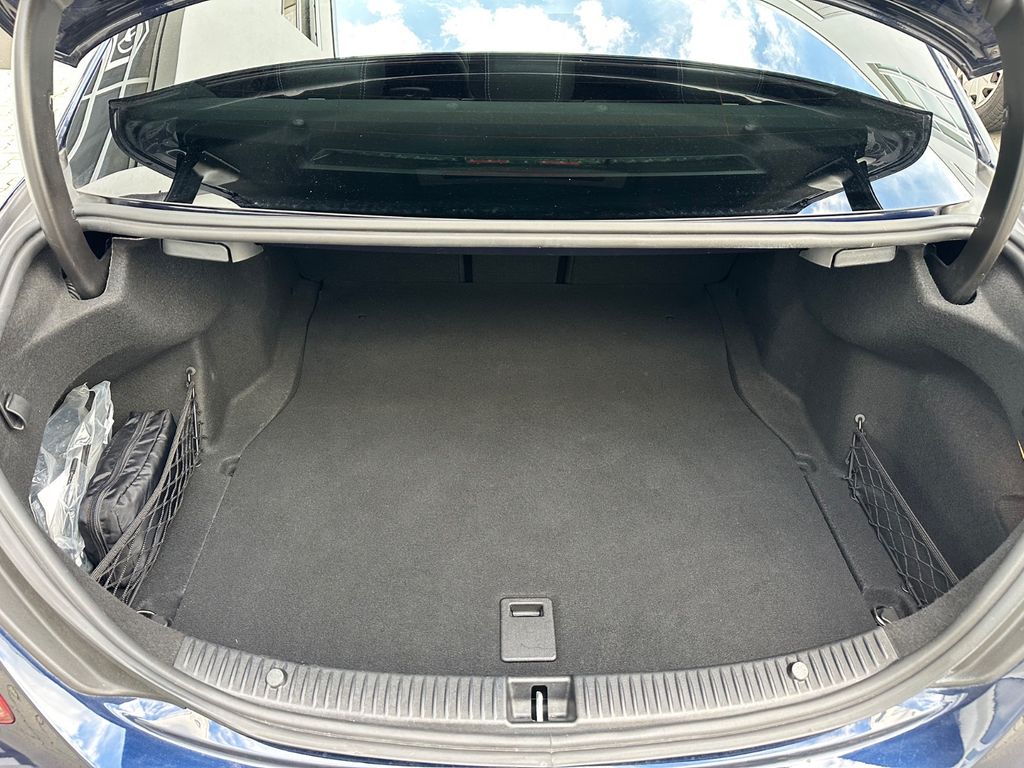 Mercedes-Benz C 300 2021