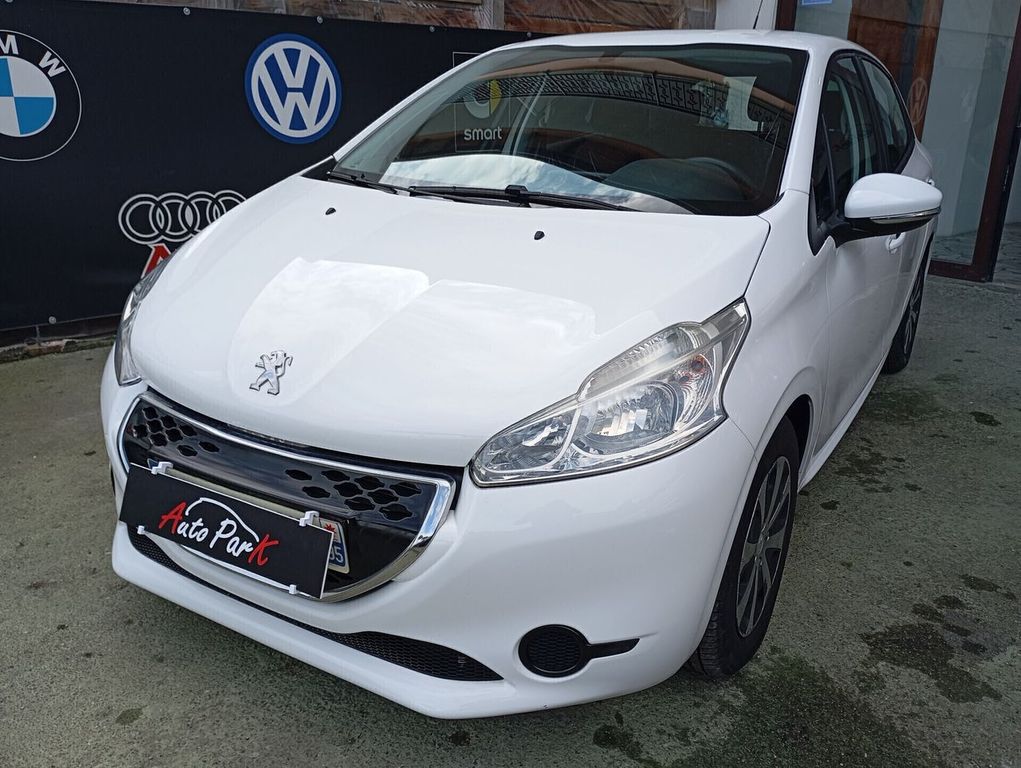 Peugeot 208 2013