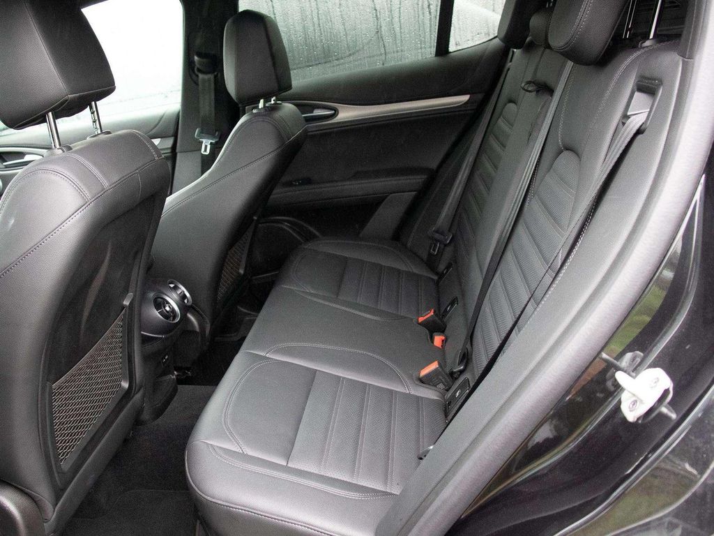 Alfa Romeo Stelvio 2024