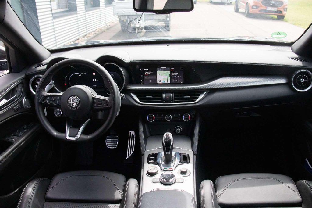 Alfa Romeo Stelvio 2024