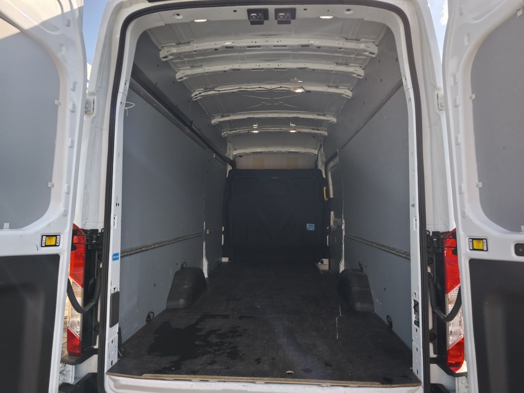 Ford Transit 2024