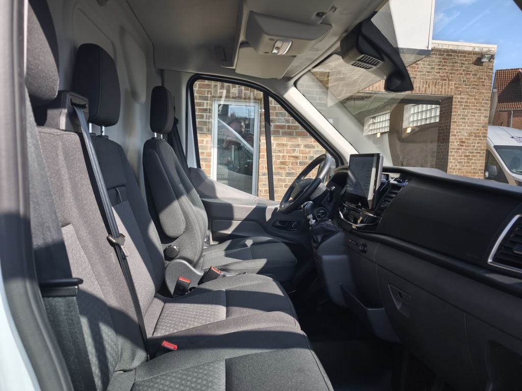 Ford Transit 2024
