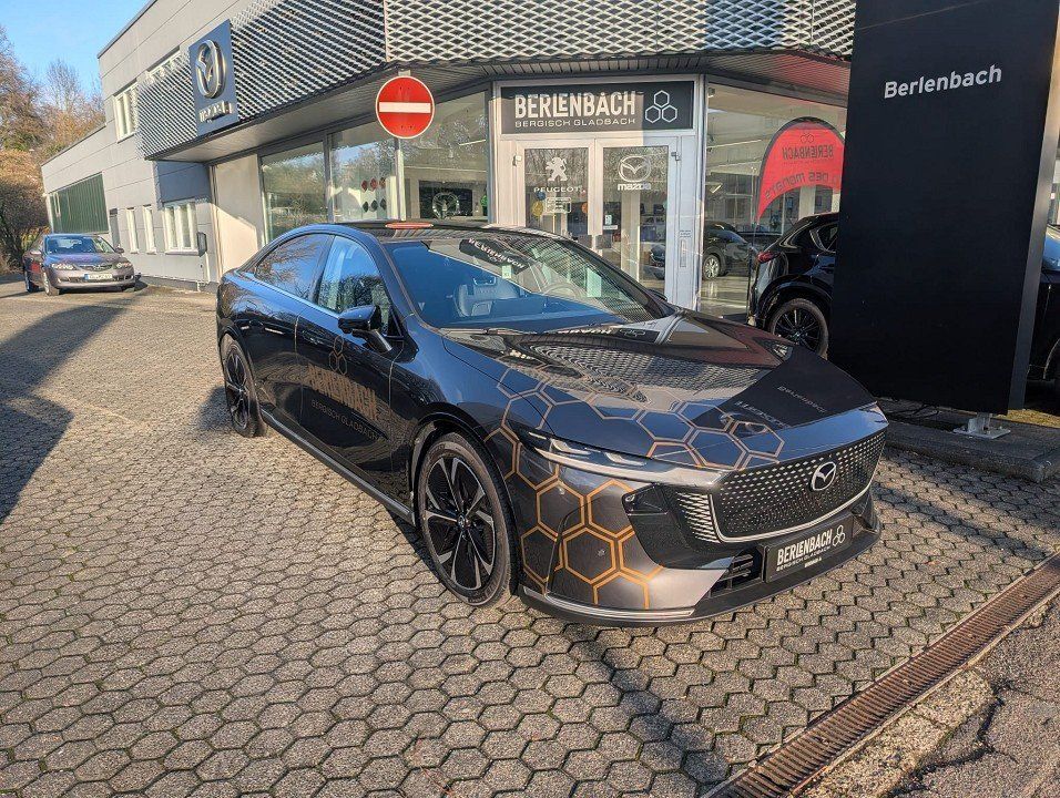 Mazda 6e 2025