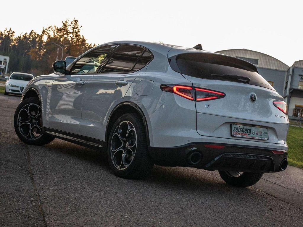 Alfa Romeo Stelvio 2024