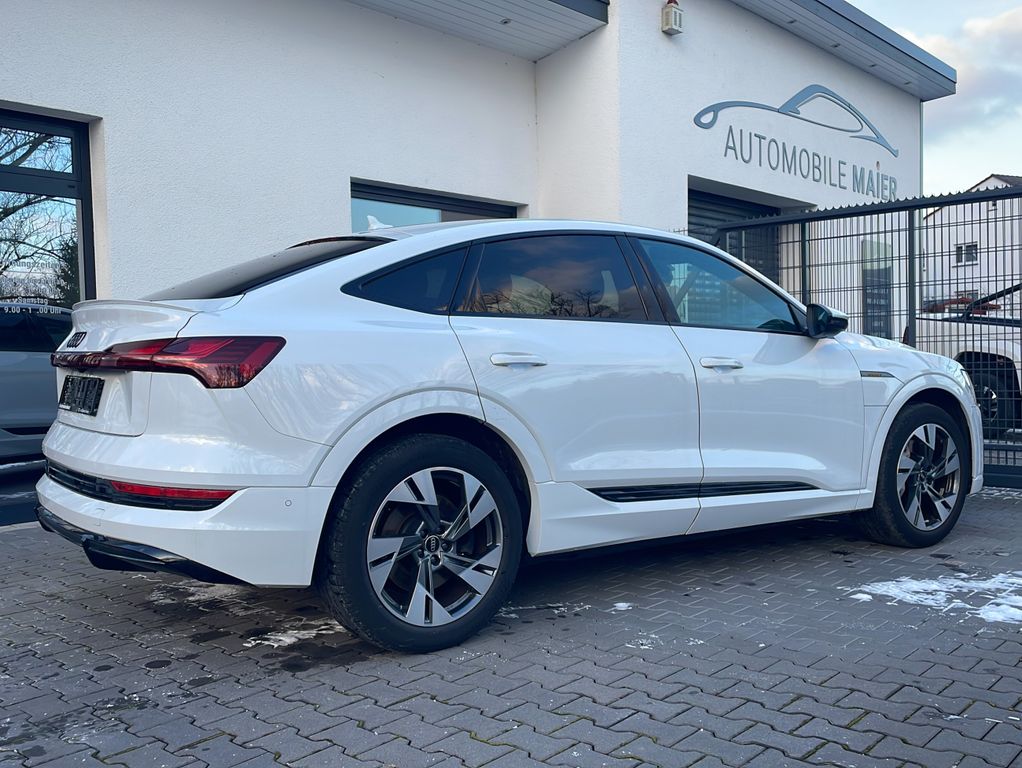 Audi e-tron 2022