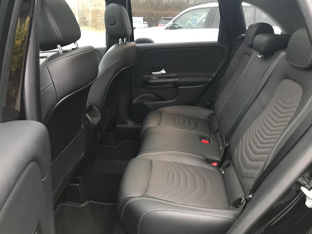 Mercedes-Benz B 200 2022