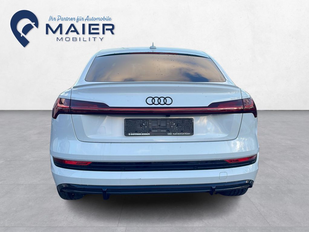 Audi e-tron 2022
