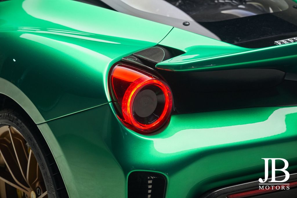 Ferrari 488 Pista 2019