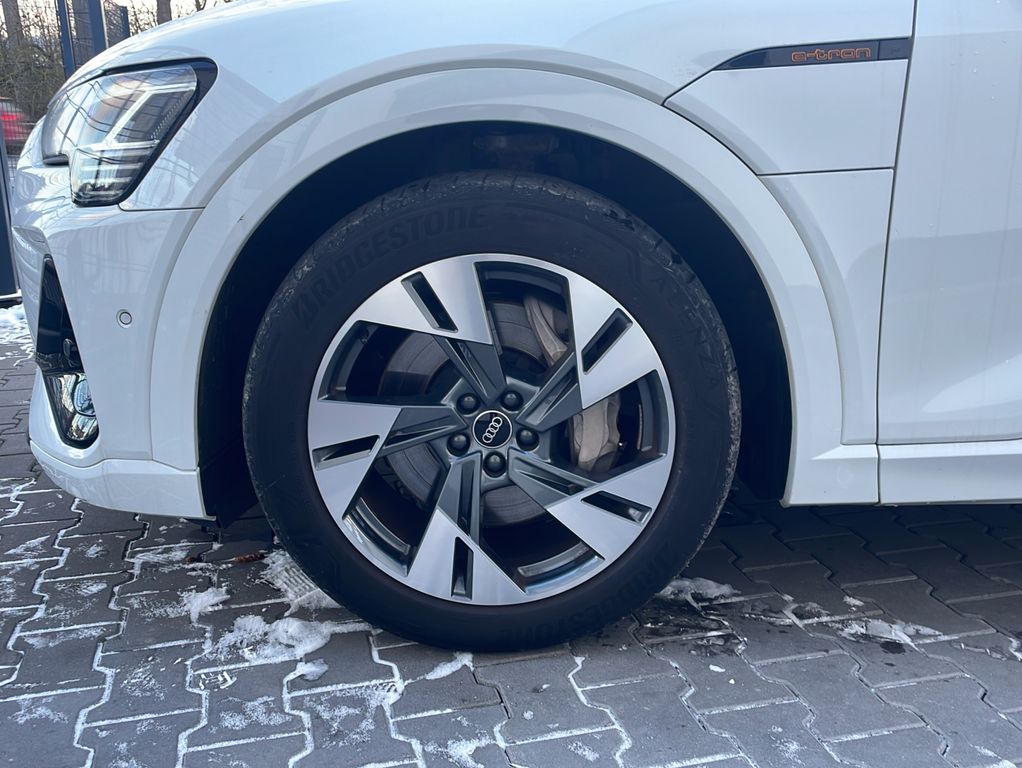 Audi e-tron 2022