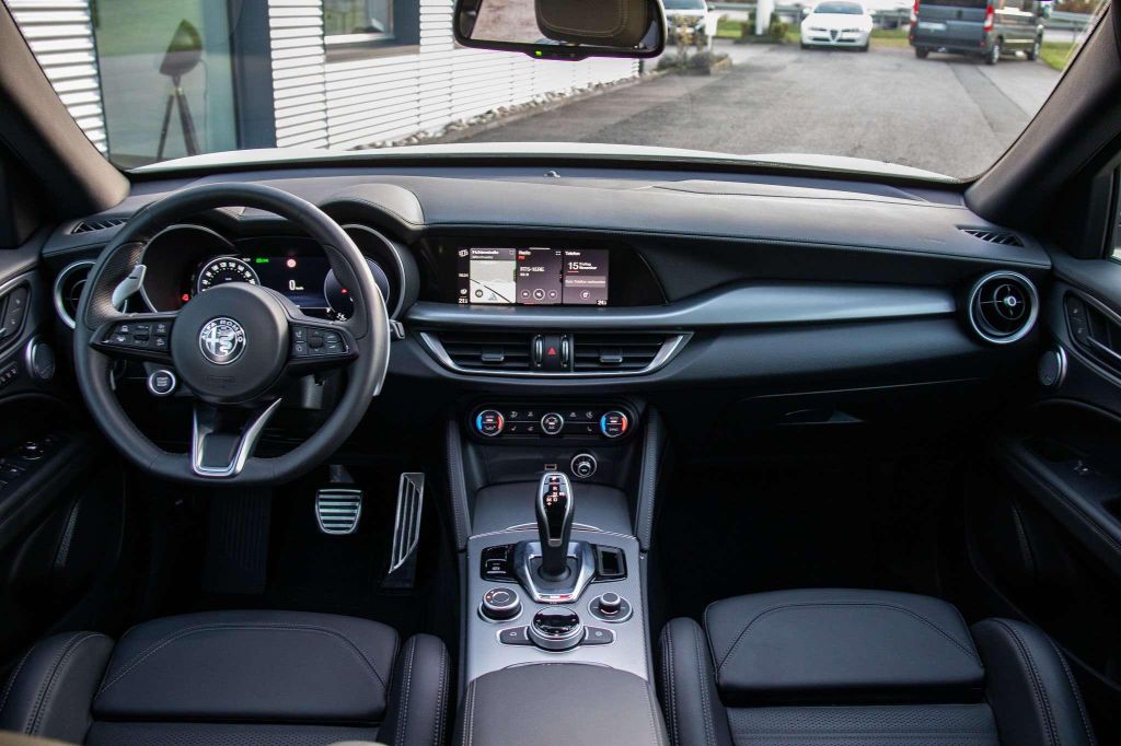 Alfa Romeo Stelvio 2024