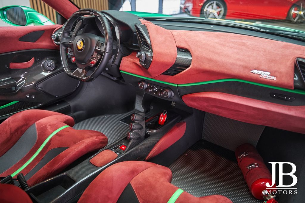 Ferrari 488 Pista 2019