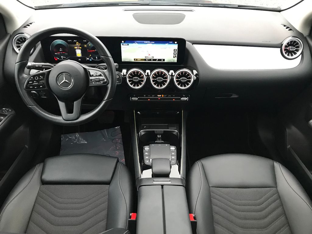 Mercedes-Benz B 200 2022