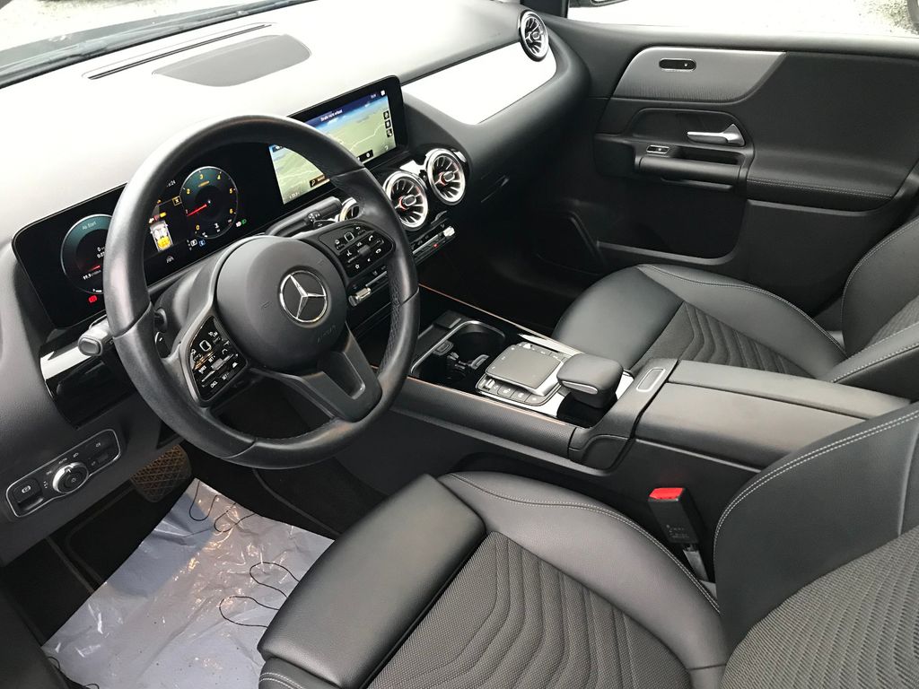 Mercedes-Benz B 200 2022