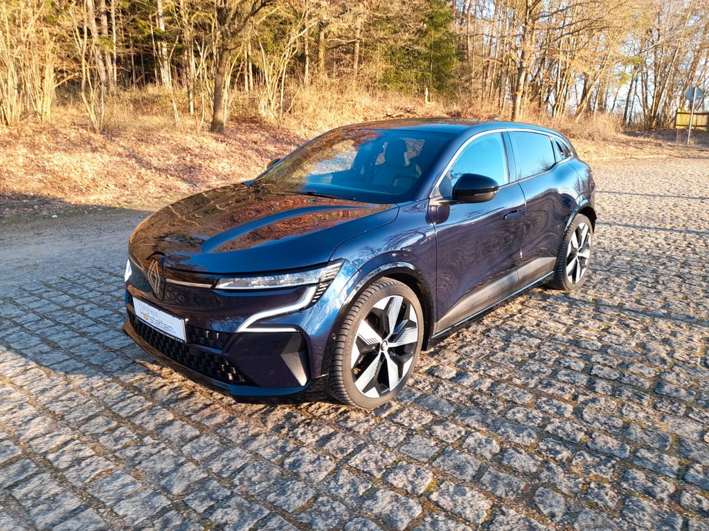 Renault Megane E-TECH 2022
