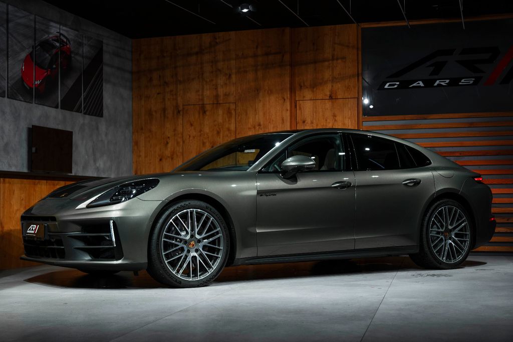 Porsche Panamera 2025