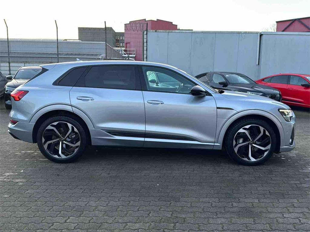 Audi e-tron 2022