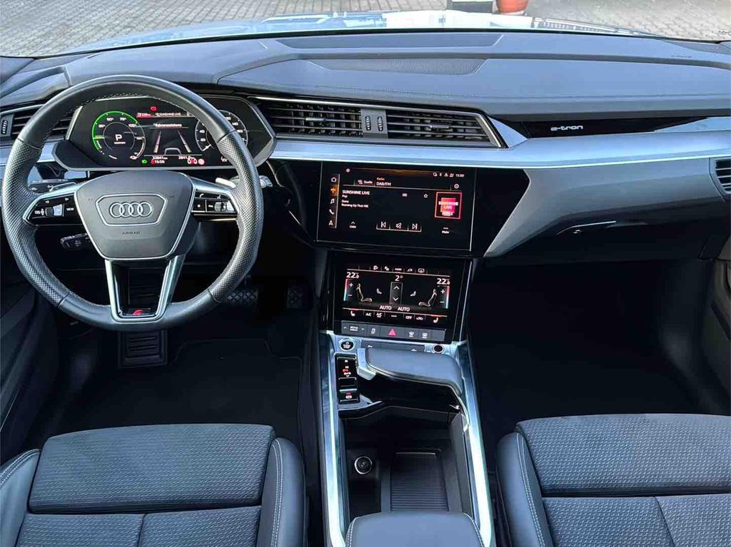 Audi e-tron 2022