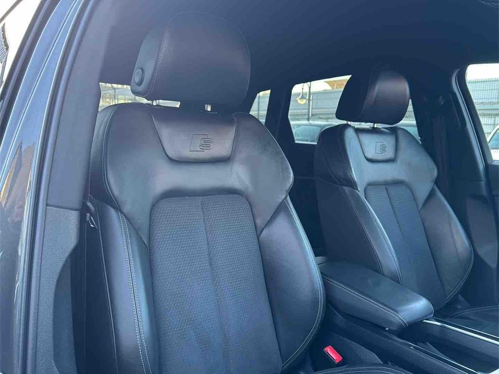Audi e-tron 2022