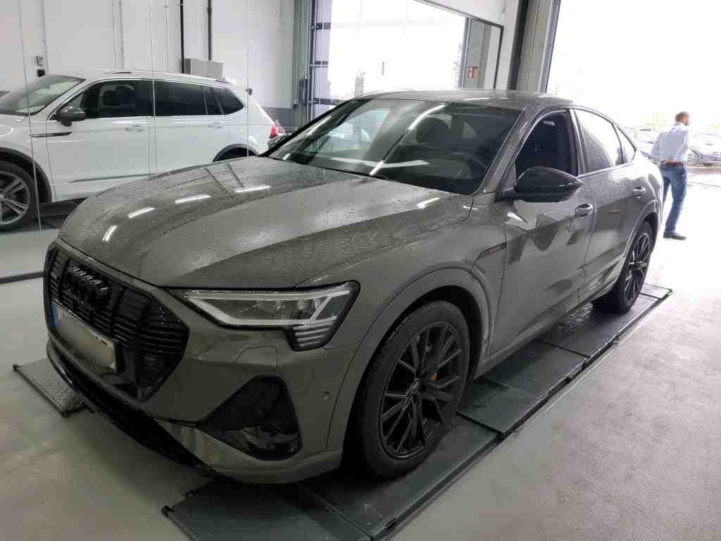 Audi e-tron 2022