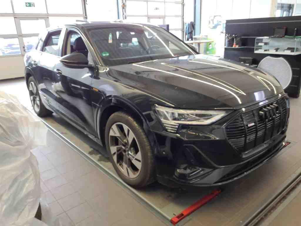 Audi e-tron 2022