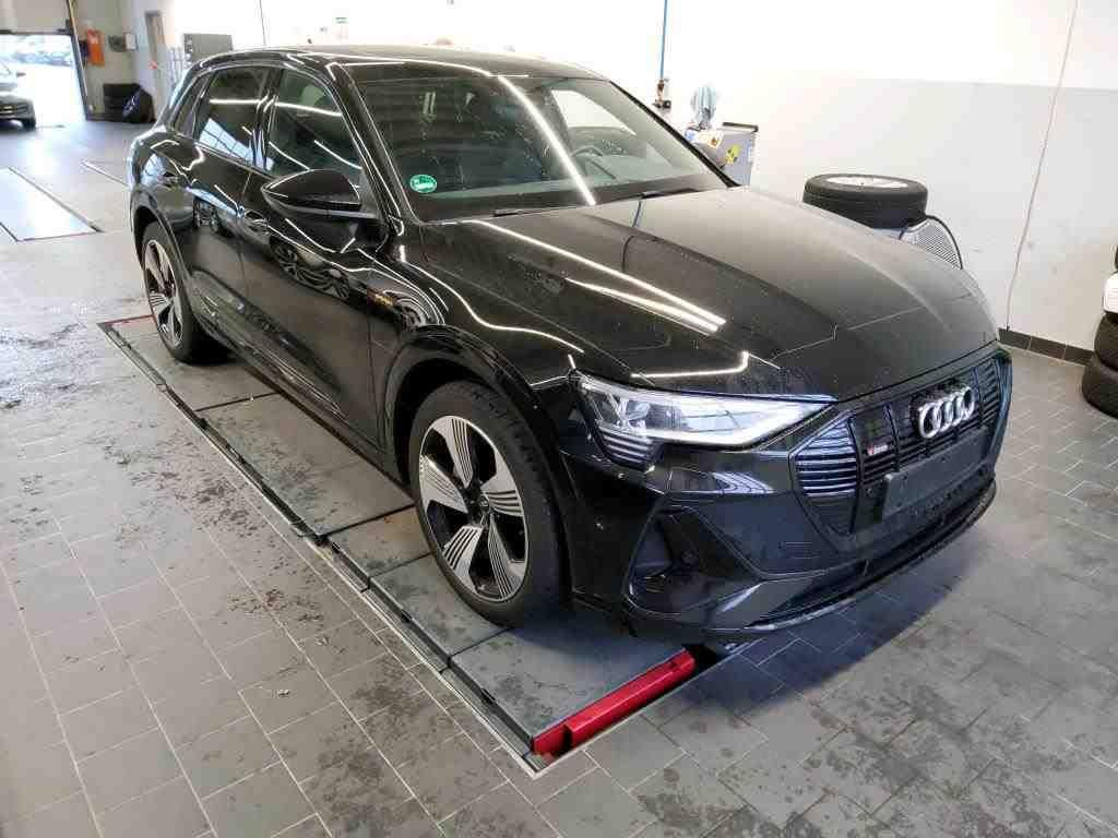 Audi e-tron 2022