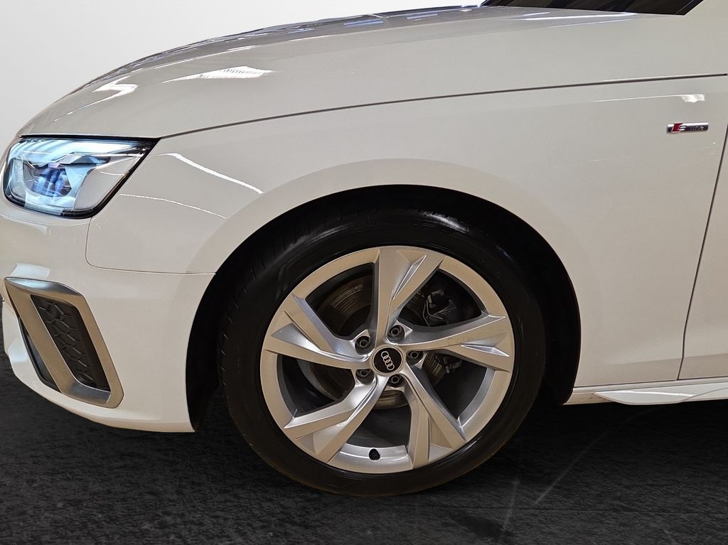 Audi A4 2022