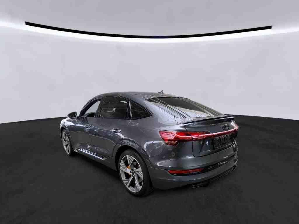 Audi e-tron 2022